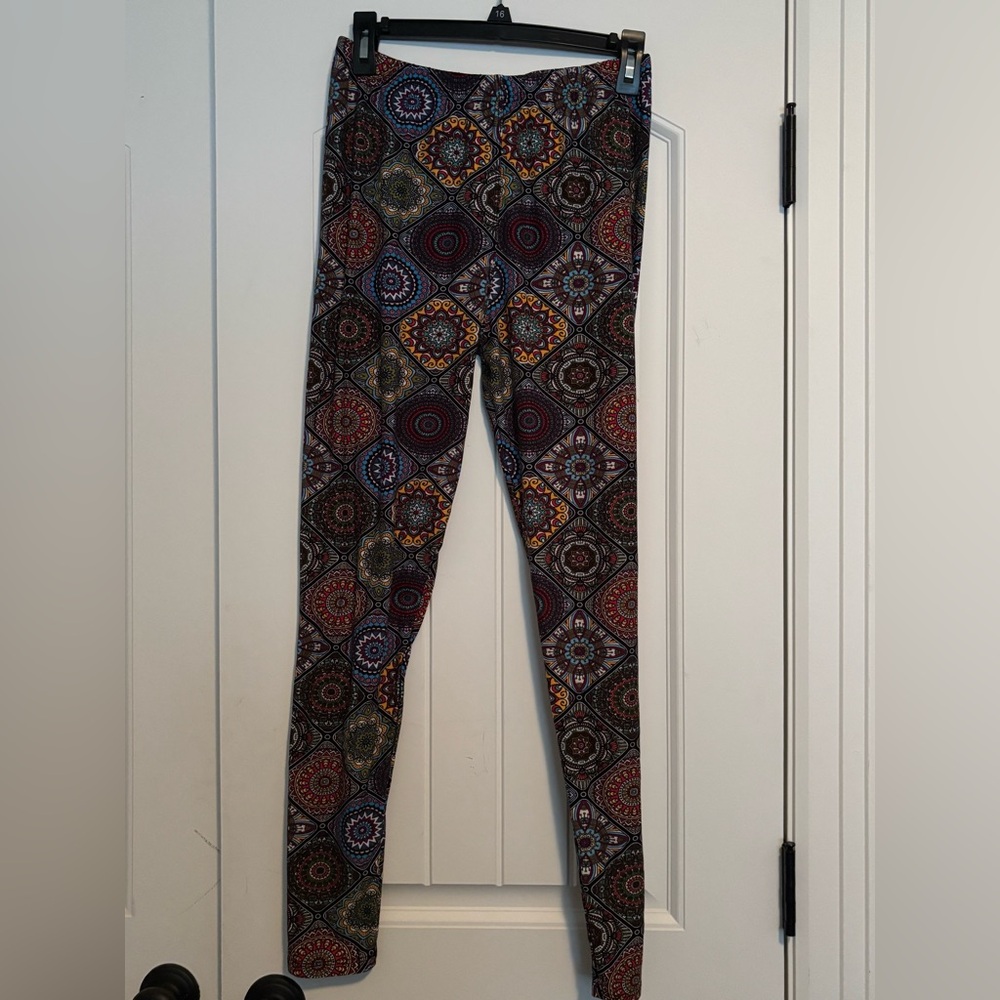 Colorful Geometric Patterned Leggings